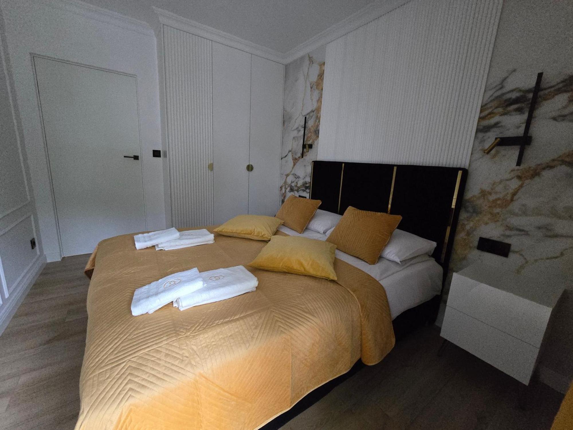 Apartament Stone Hill Z Basenem I Widokiem Na Gory シクラルスカ・ポレンバ エクステリア 写真