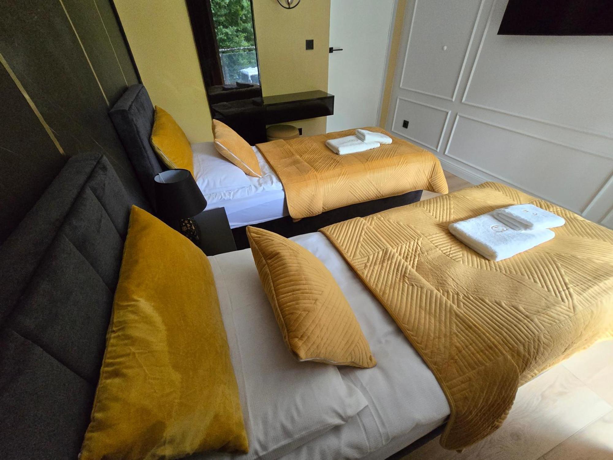 Apartament Stone Hill Z Basenem I Widokiem Na Gory シクラルスカ・ポレンバ エクステリア 写真